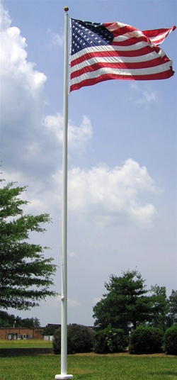 DISCONTINUED..........20' Fiberglass flag pole, with sleeve base. Item #824-T-20