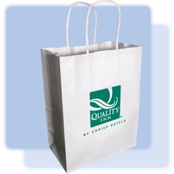 Quality Inn medium paper gift bag, white kraft paper bag with white twisted paper handles and 1-color Quality Inn logo.