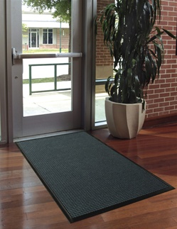 WaterHog™ solid color indoor/outdoor floor mat, 4' x 6'. No. 778/06/46